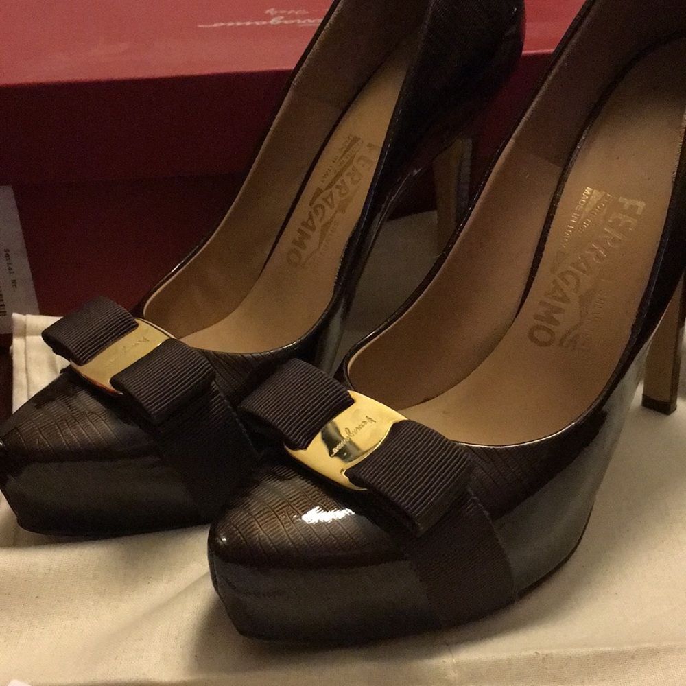 Salvatore Ferragamo Pump